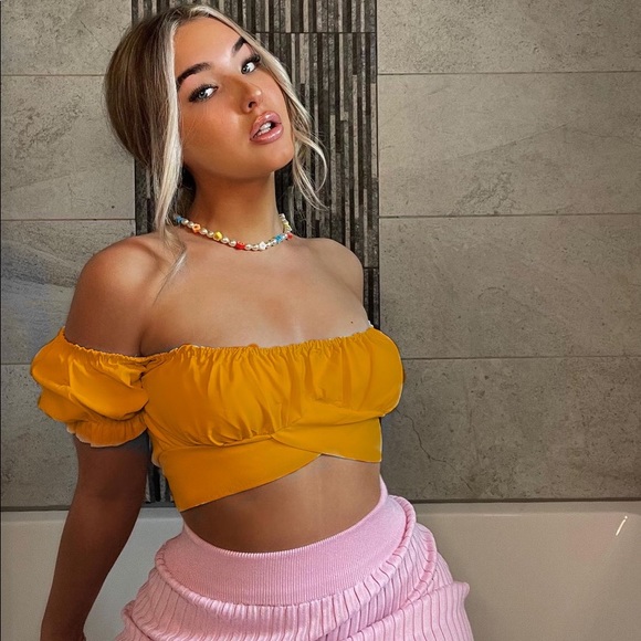 Forever 21 Tops - Tie Back Top